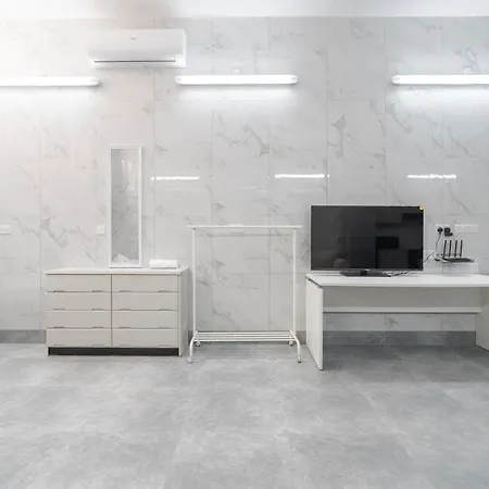 With Full Kitchen & 3 Beds In Tarxien *