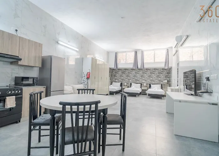 Lejlighed With Full Kitchen & 3 Beds In Tarxien